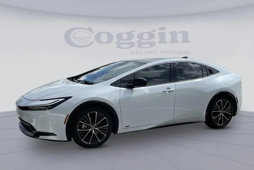 2024 Toyota Prius Limited photo 1