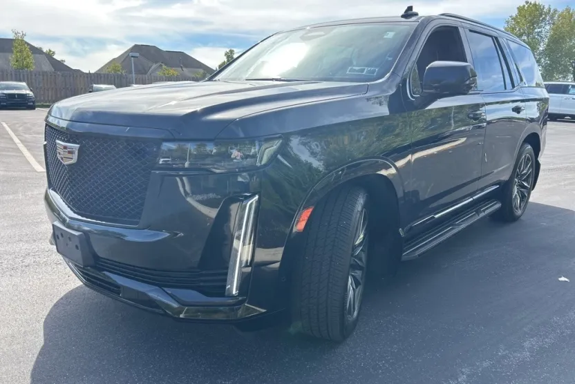 2023 Cadillac Escalade Sport photo 1
