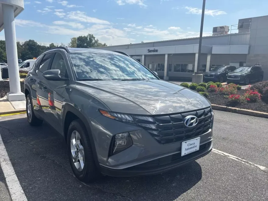 2024 Hyundai Tucson SEL photo 1