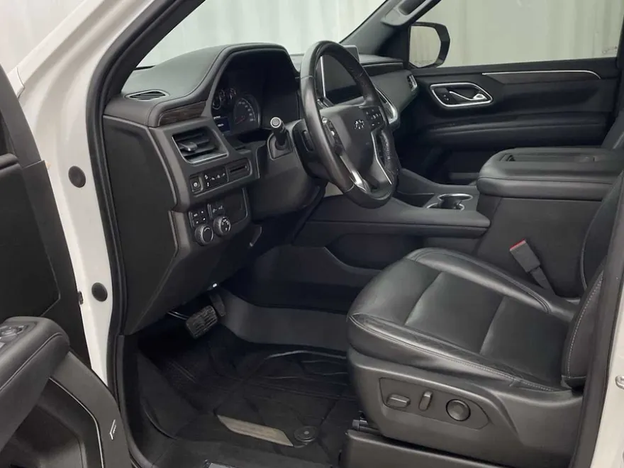2021 Chevrolet Tahoe Z71 photo 1