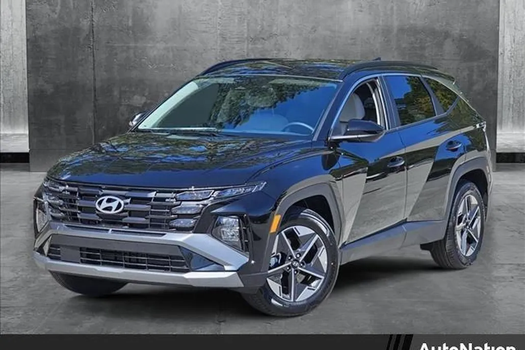2025 Hyundai Tucson SEL photo 1