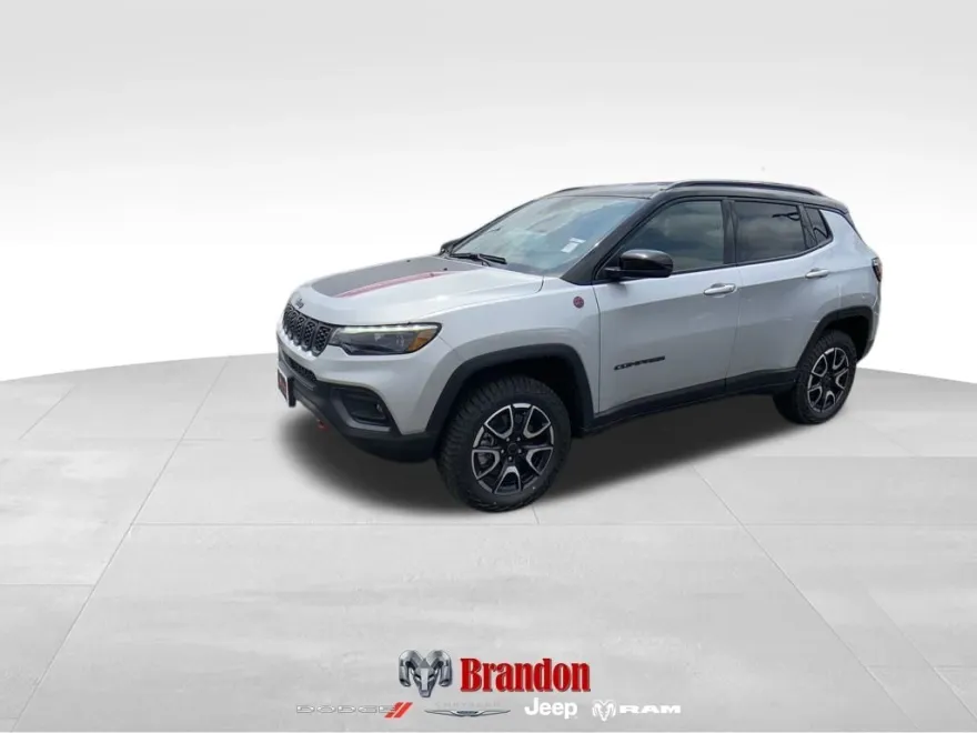 2025 Jeep Compass Trailhawk Sport photo 1