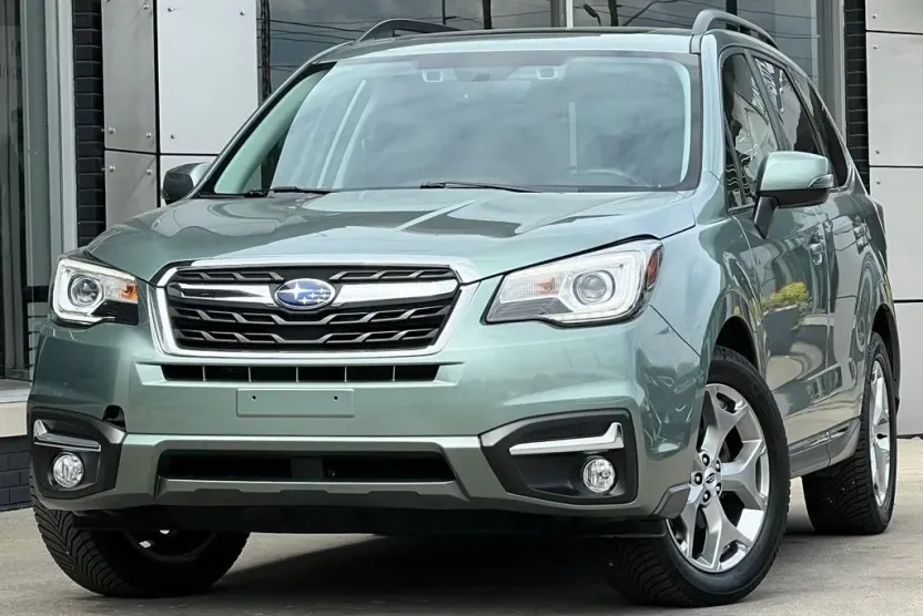 2017 Subaru Forester 2.5i Touring photo 1