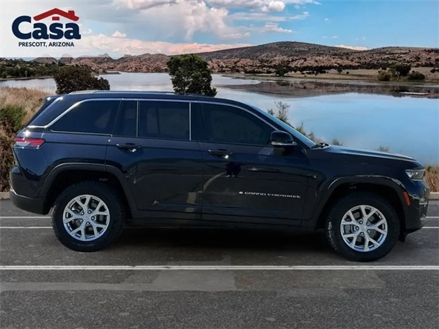 2024 Jeep Grand Cherokee Limited photo 1