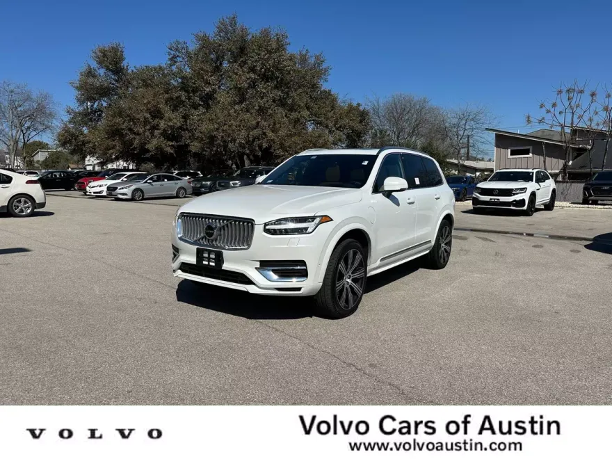 2025 Volvo XC90 T8 photo 1