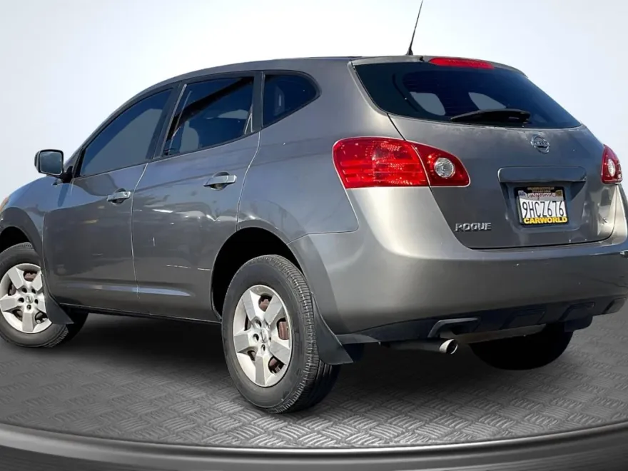 2009 Nissan Rogue S photo 1