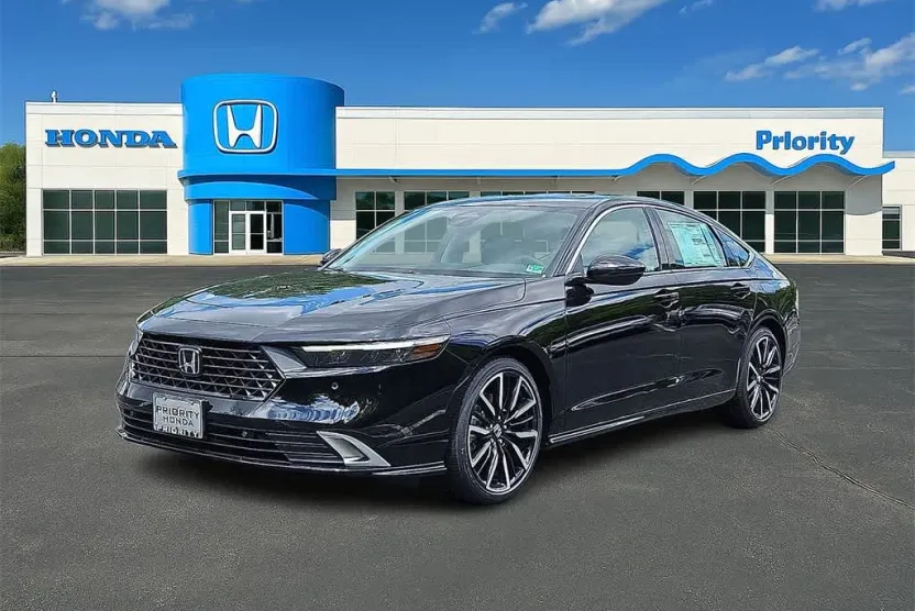 2025 Honda Accord Hybrid Touring photo 1