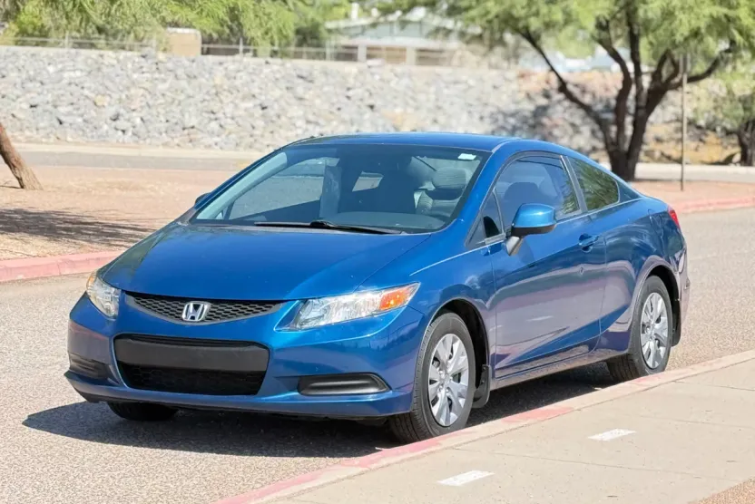2012 Honda Civic LX photo 1