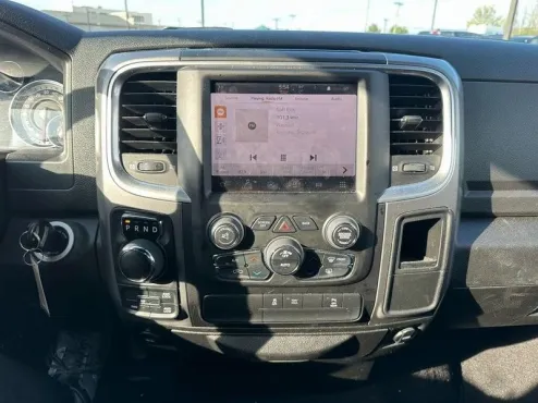 2022 Ram 1500 Classic Warlock photo 4