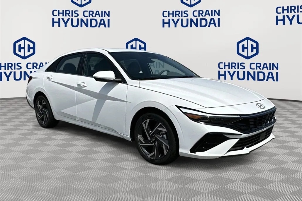 2024 Hyundai Elantra SEL Convenience photo 1