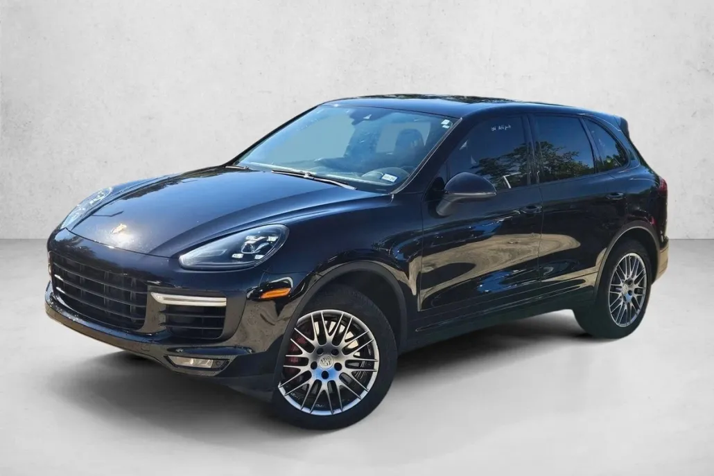 2015 Porsche Cayenne Turbo photo 1