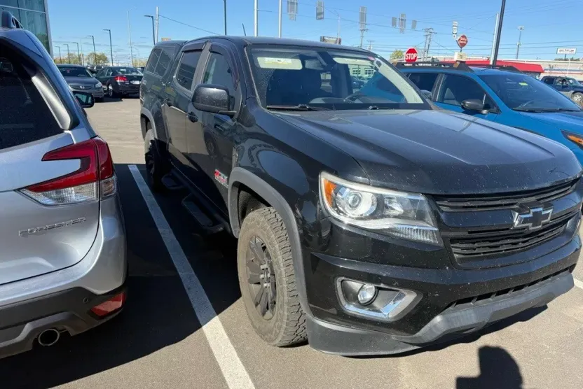 2017 Chevrolet Colorado Z71 photo 1