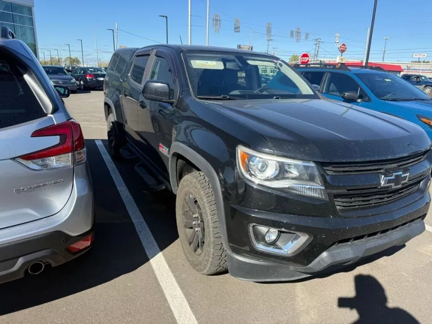 2017 Chevrolet Colorado Z71 photo 1