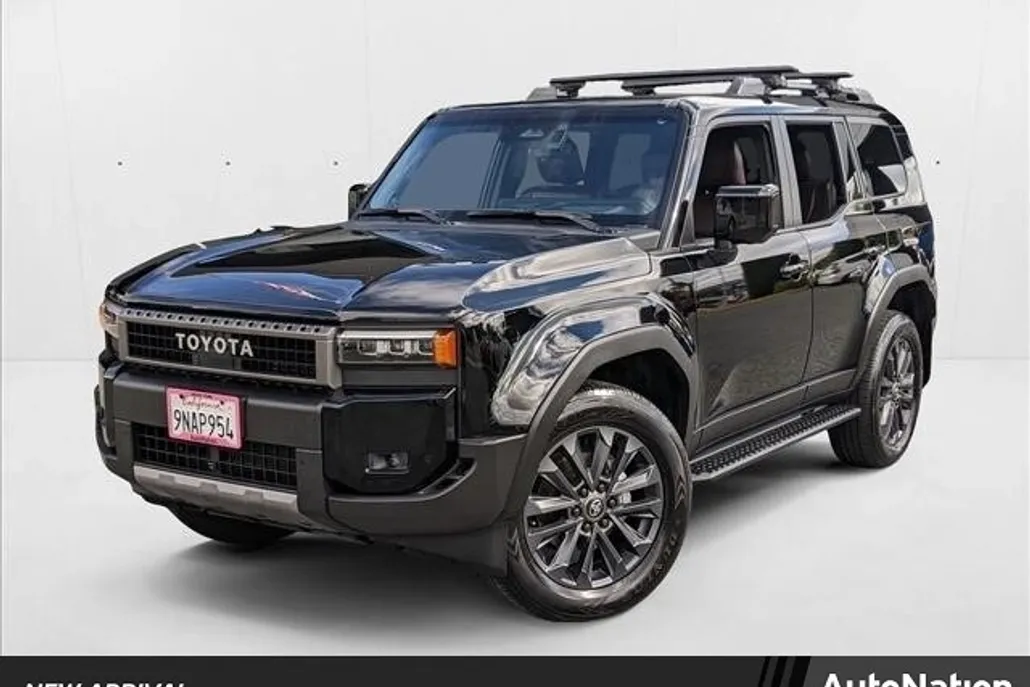 2024 Toyota Land Cruiser photo 1