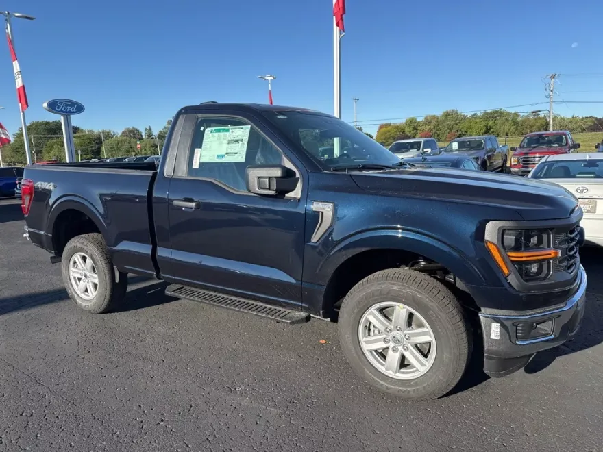 2025 Ford F-150 XL photo 1