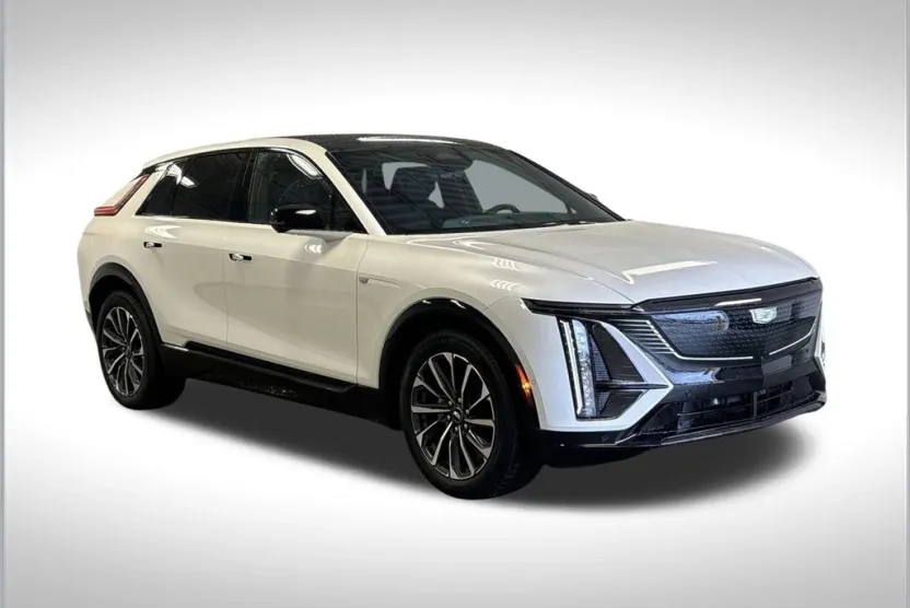 2025 Cadillac Lyriq Sport photo 1