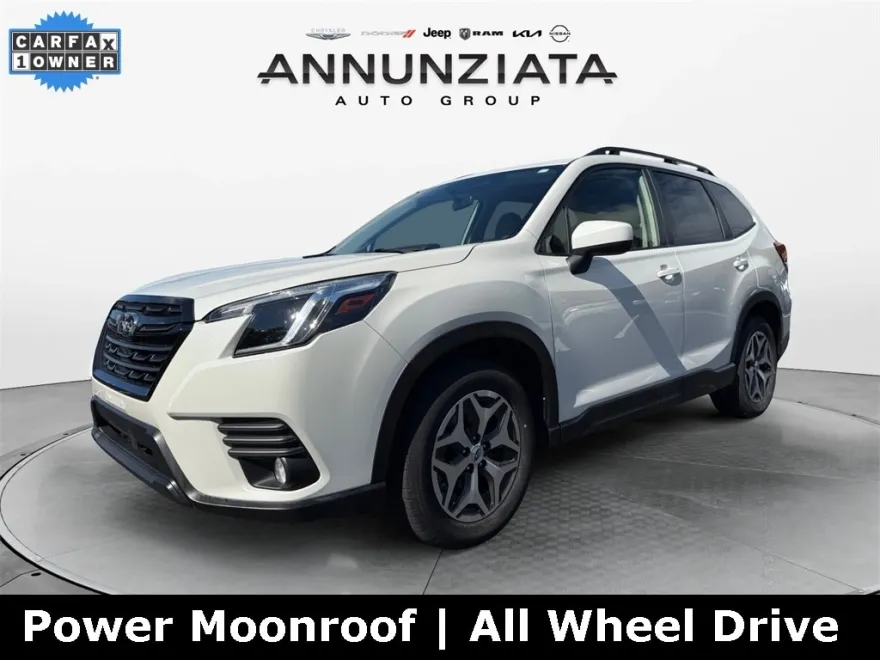 2022 Subaru Forester Premium photo 1
