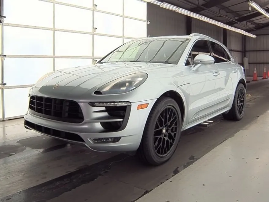 2017 Porsche Macan GTS photo 1