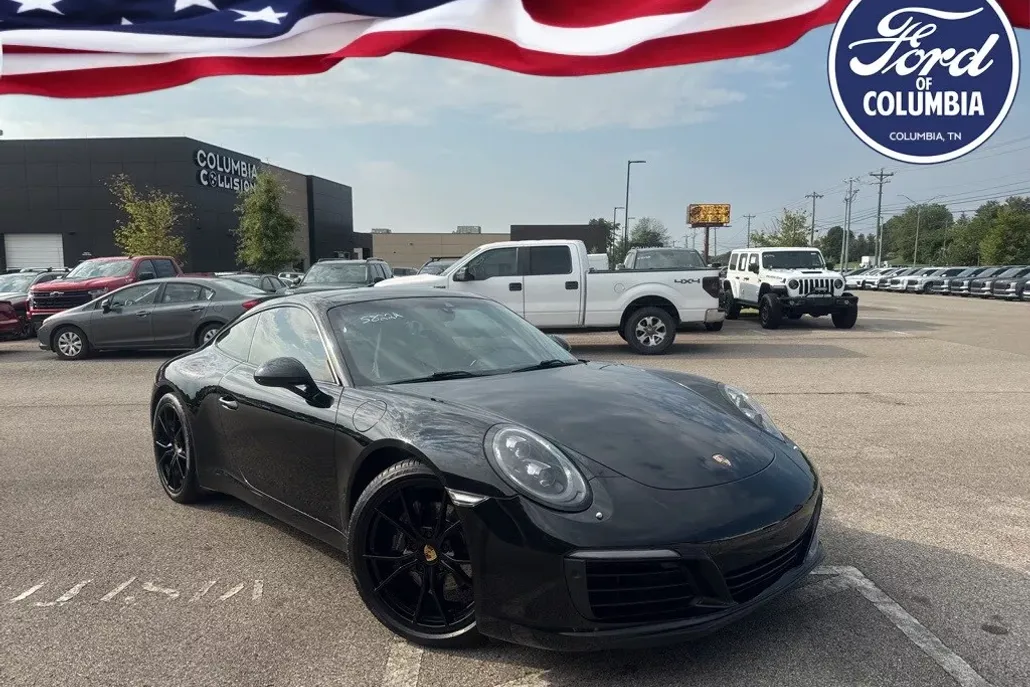 2017 Porsche 911 Coupe photo 1