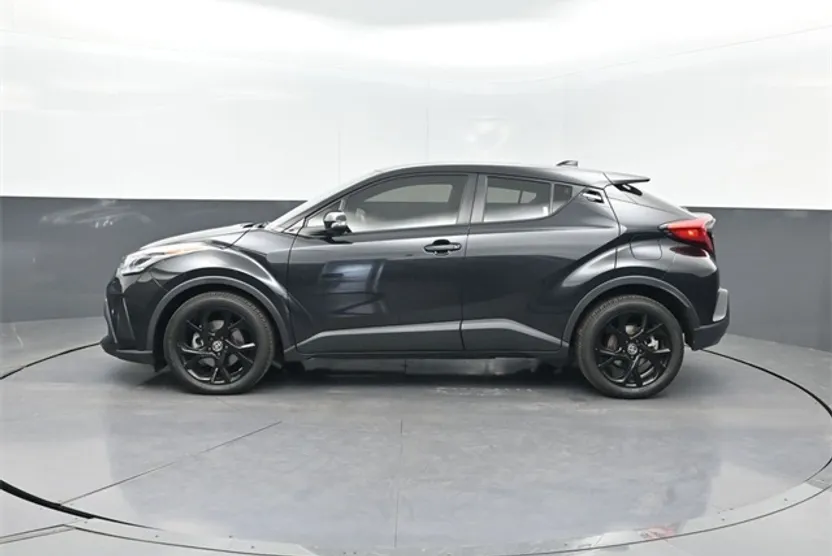 2022 Toyota C-HR Nightshade Edition photo 1