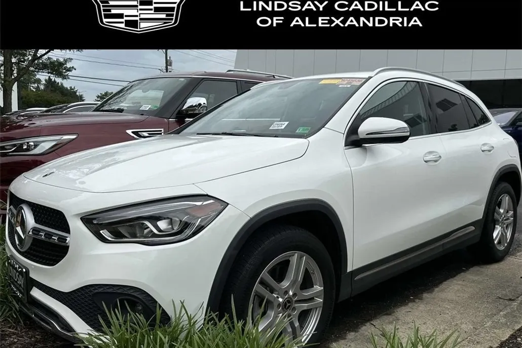 2022 Mercedes Benz GLA 250 4MATIC photo 1