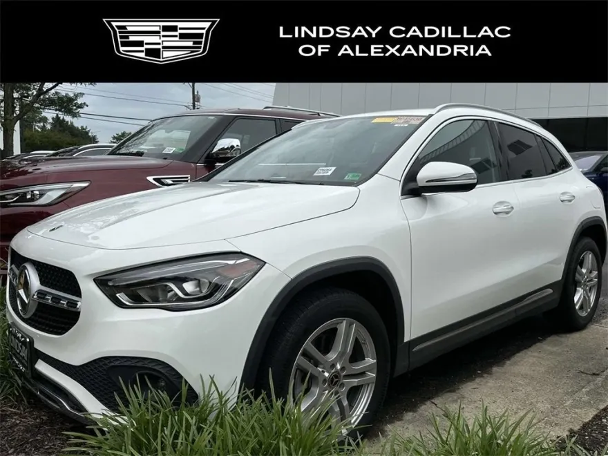 2022 Mercedes Benz GLA 250 4MATIC photo 1