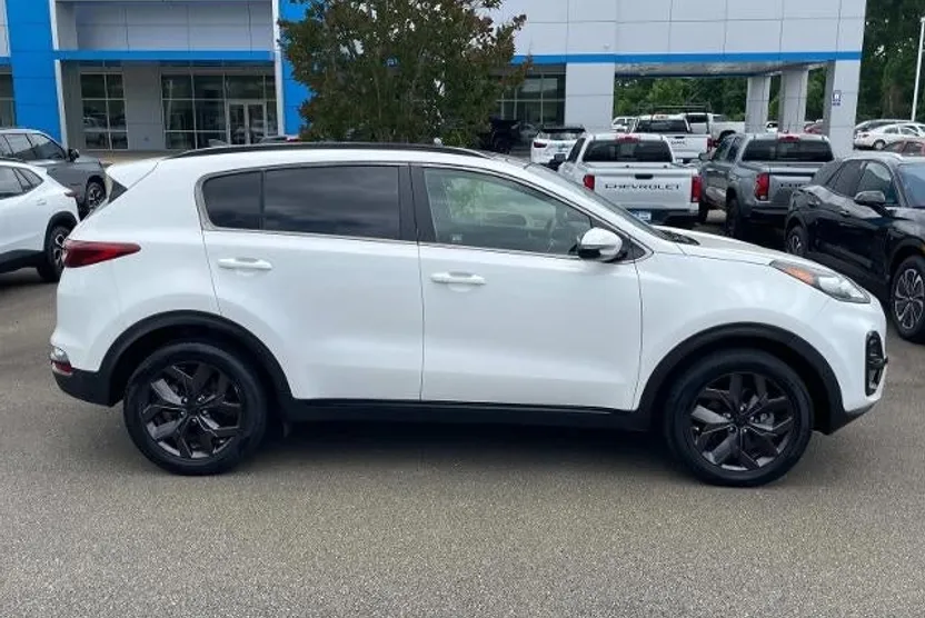 2022 Kia Sportage Nightfall Edition photo 1