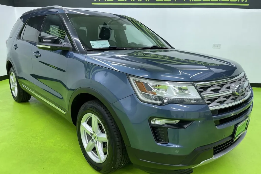 2018 Ford Explorer XLT photo 1
