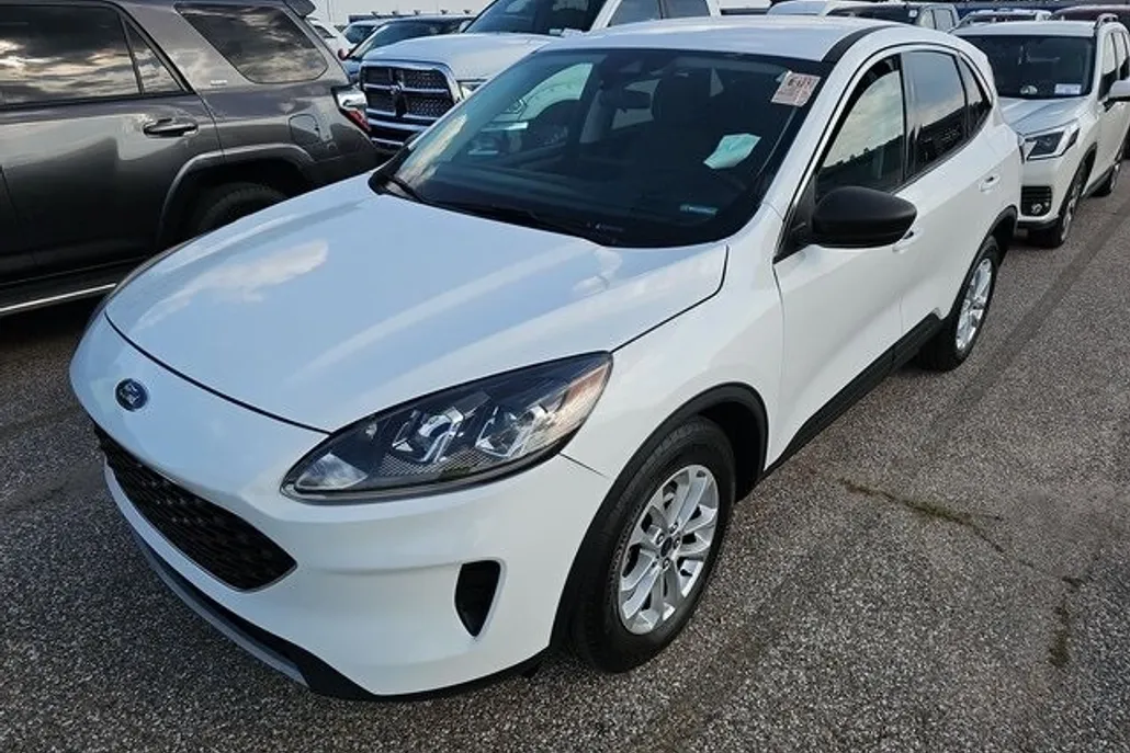 2022 Ford Escape SE photo 1