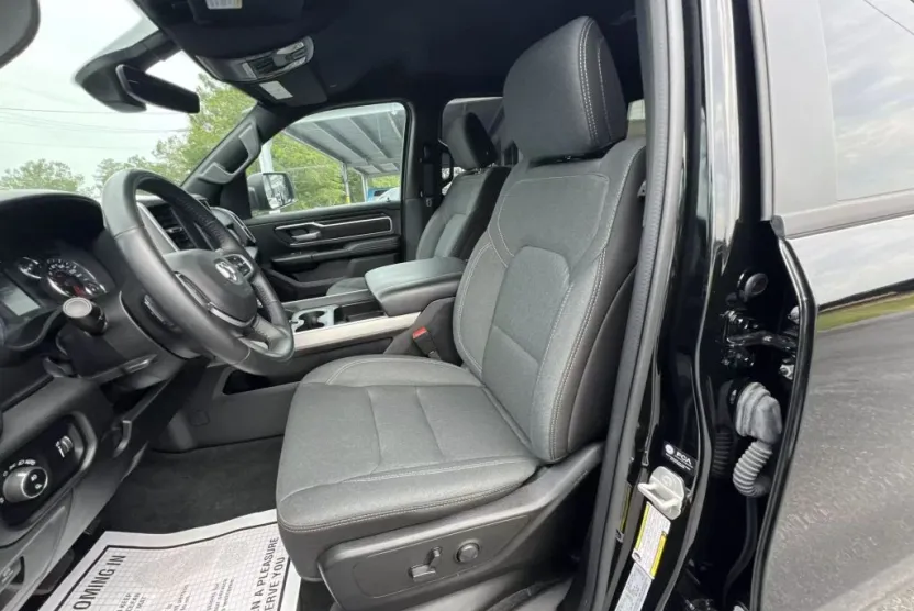 2023 Ram 1500 Big Horn photo 1