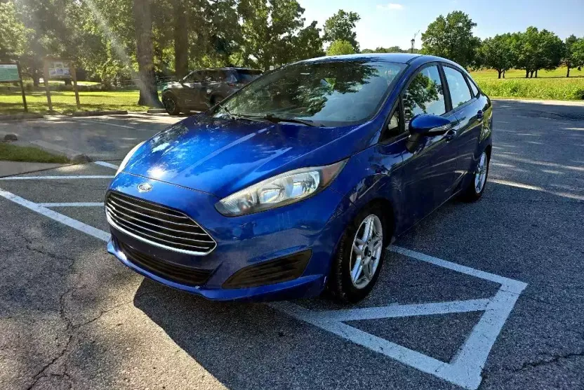 2019 Ford Fiesta SE photo 1