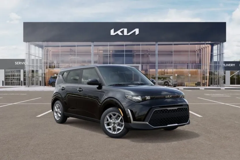 2025 Kia Soul LX photo 1