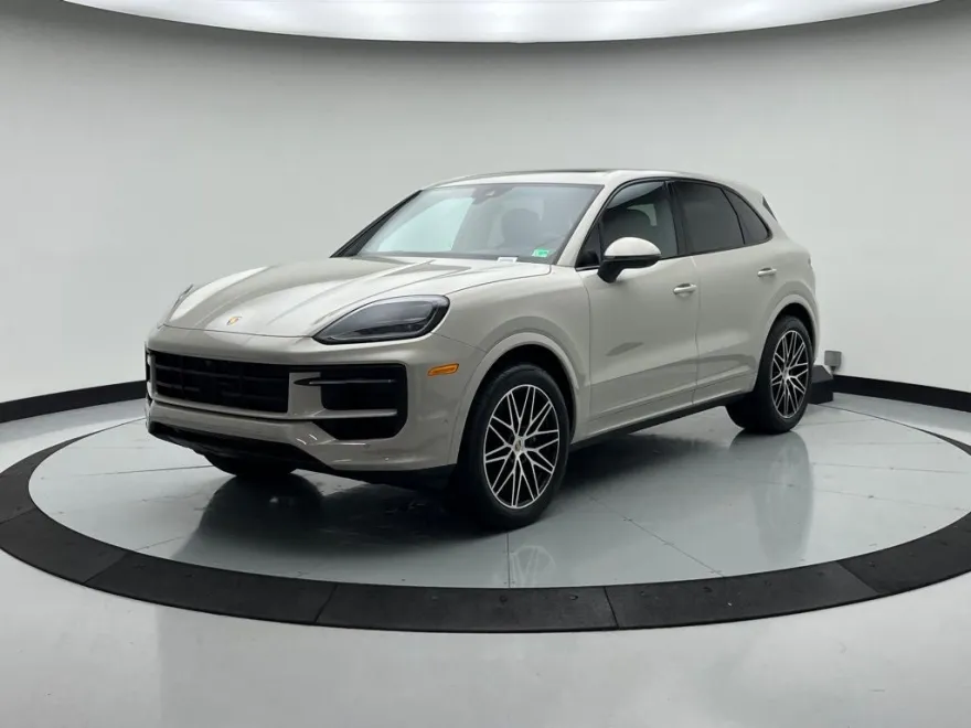 2026 Porsche Cayenne Base photo 1