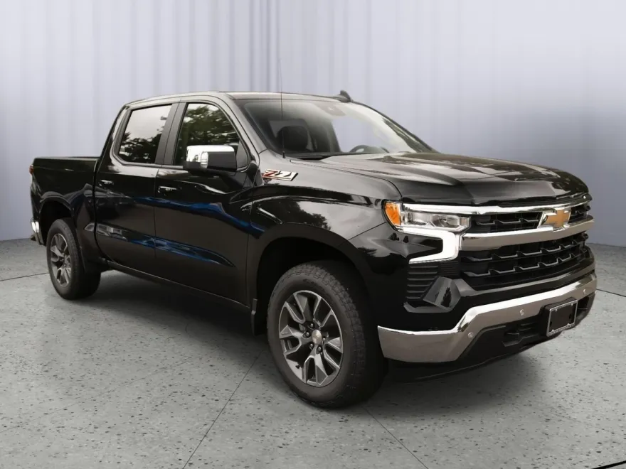 2025 Chevrolet Silverado 1500 LT photo 1