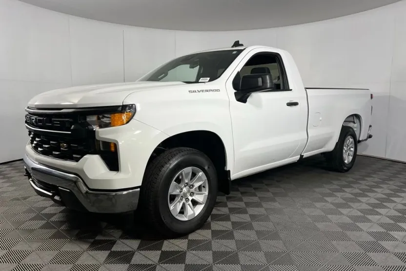 2024 Chevrolet Silverado 1500 photo 1
