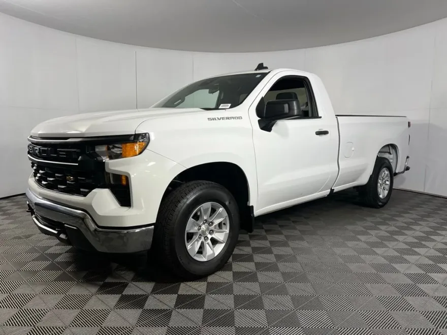 2024 Chevrolet Silverado 1500 photo 1
