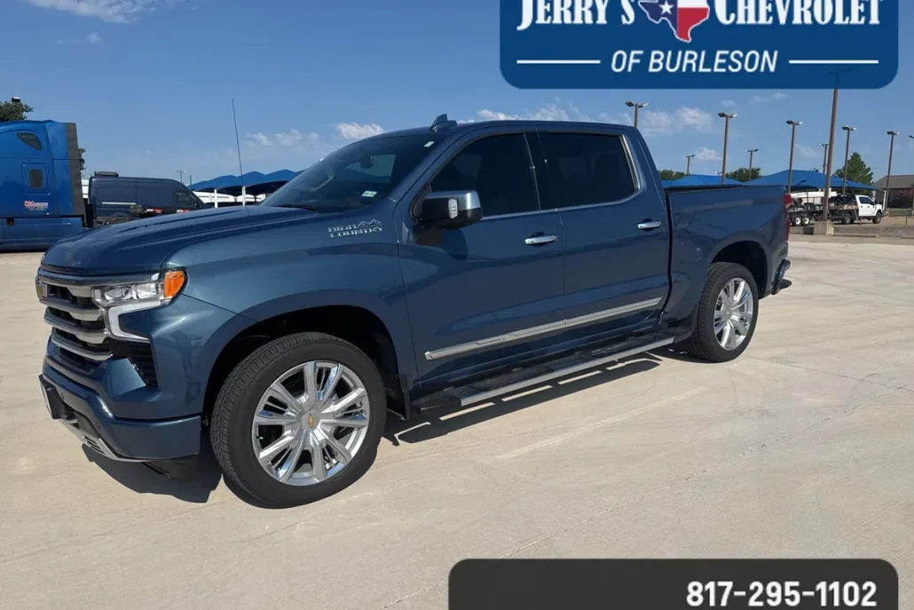 2024 Chevrolet Silverado 1500 High Country photo 1