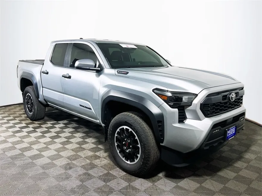 2024 Toyota Tacoma TRD Sport photo 1
