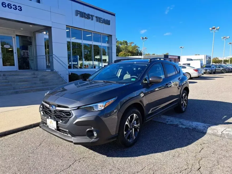 2025 Subaru Crosstrek Premium photo 1