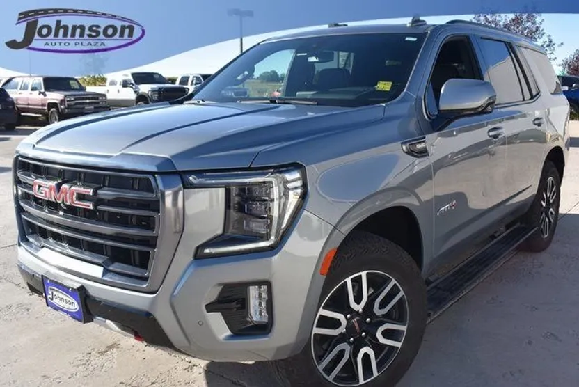 2024 Gmc Yukon AT4 photo 1
