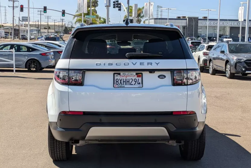 2021 Land Rover Discovery Sport S photo 1