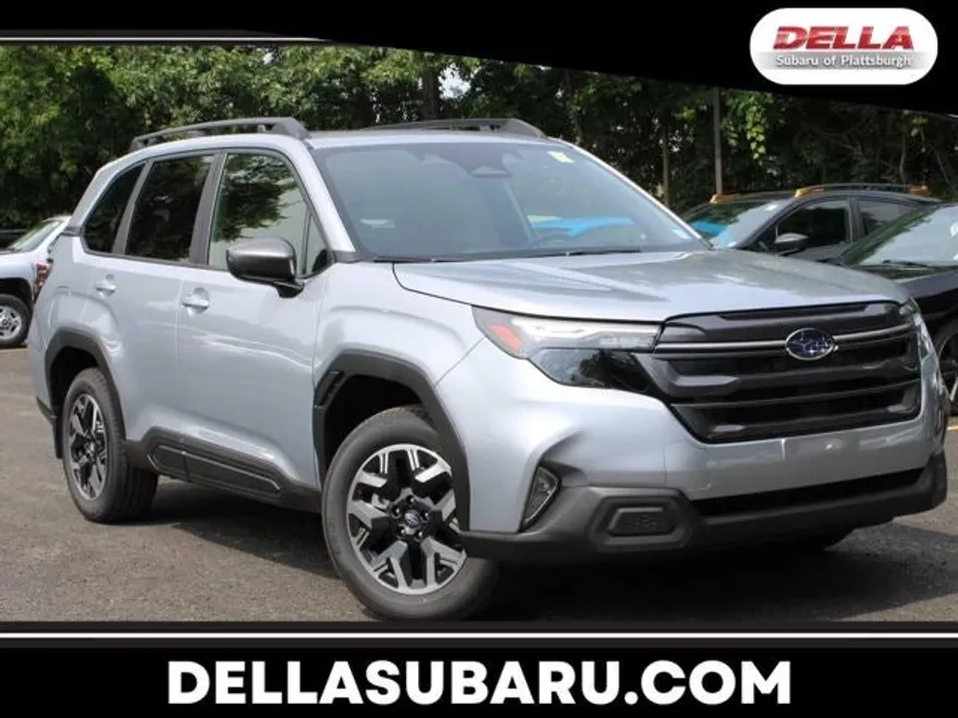 2025 Subaru Forester Premium photo 1