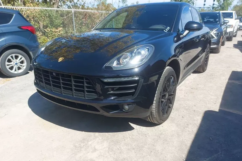 2017 Porsche Macan S photo 1