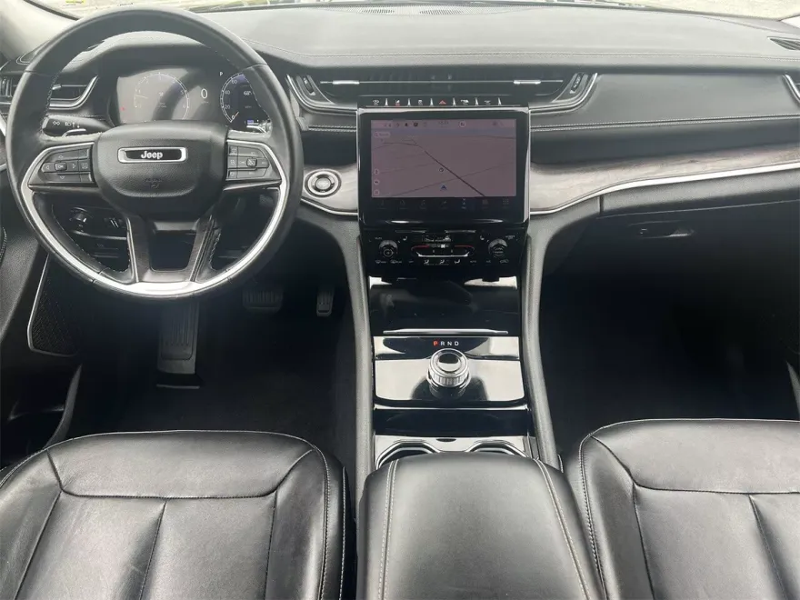 2022 Jeep Grand Cherokee Limited photo 1