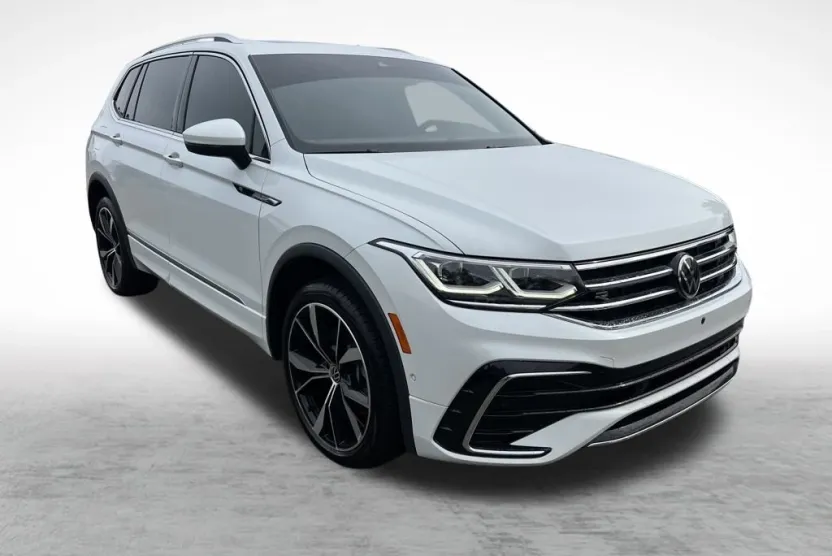 2022 Volkswagen Tiguan SEL Premium R-Line photo 1