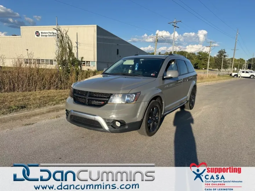 2019 Dodge Journey Crossroad photo 1