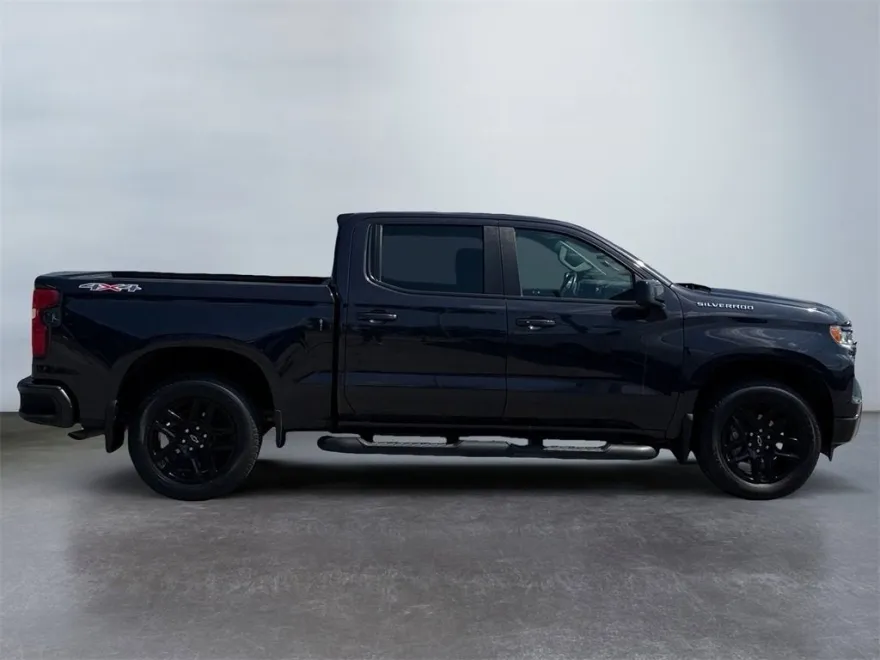 2022 Chevrolet Silverado 1500 RST photo 1