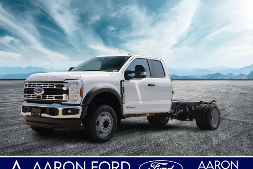 2024 Ford F-450 photo 1