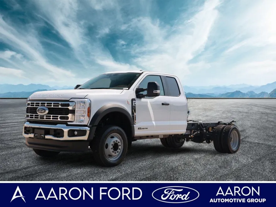 2024 Ford F-450 photo 1