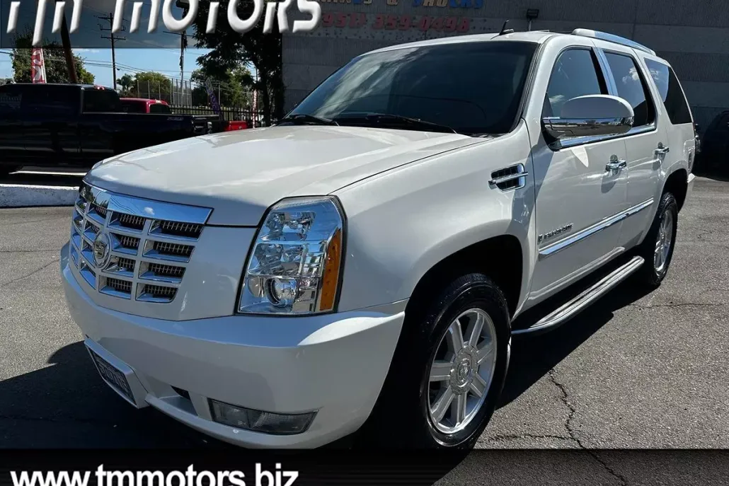 2007 Cadillac Escalade Luxury photo 1